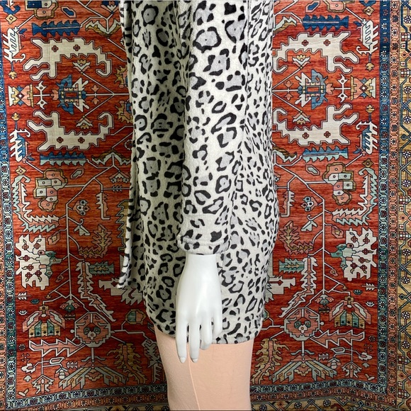 NWOT Grey Leopard Print Teddy Coat - Picture 4 of 8